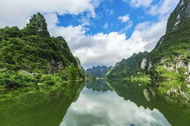 榆阳法院拍卖西安高新区锦业一路59号房产及车位,396万元起拍!